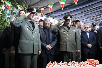 وزیر دفاع به مقام والای سپهبد شهید «قاسم سلیمانی» ادای احترام کرد