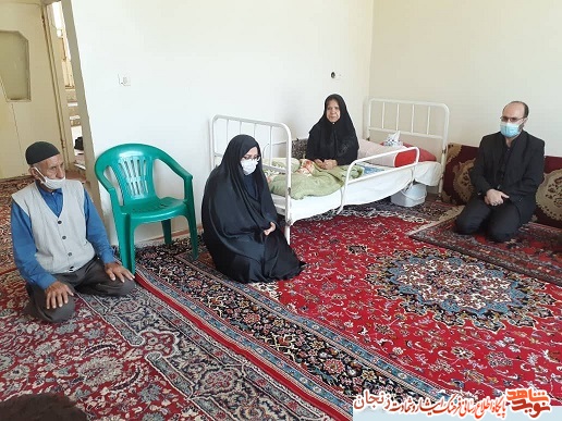 گزارش تصویری/ دیدار با جمعی از خانواده‌های شهدا در شهرستان ابهر