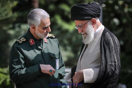 Photo: martyr Gen. Soleimani And Ayatollah Khamenei