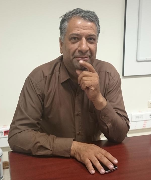 حاج عباس اهل پارتی بازی نبود حاج عباس اهل پارتی بازی نبود