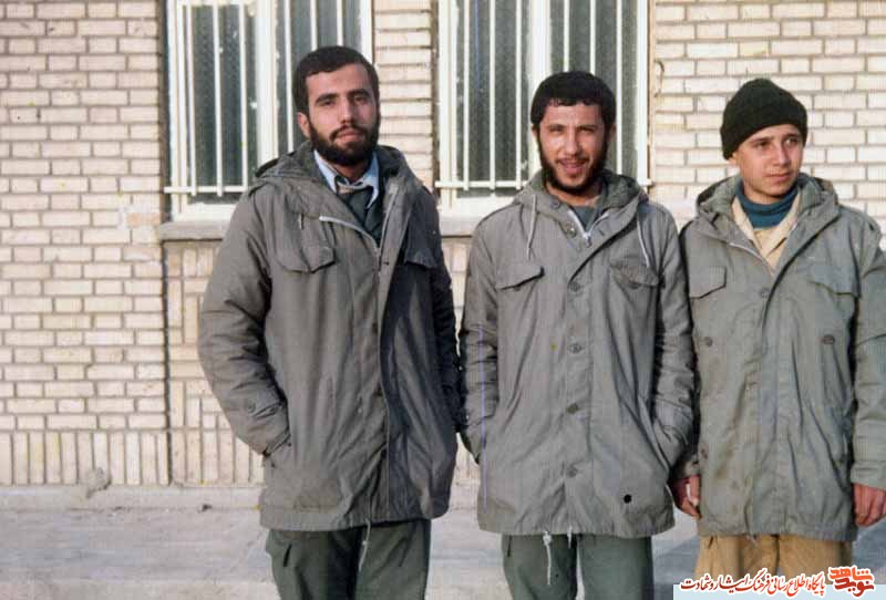 فرمانده سری ترین قرارگاه جنگ شهید علی هاشمی (منتشر نشود) فرمانده سری ترین قرارگاه جنگ شهید علی هاشمی (منتشر نشود)