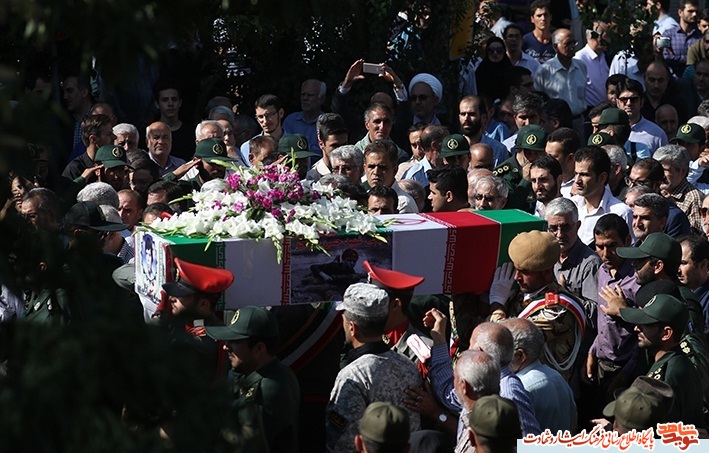 گزارش تصویری از تشییع باشکوه شهید حسن جنگجو در تبریز گزارش تصویری از تشییع باشکوه شهید حسن جنگجو در تبریز