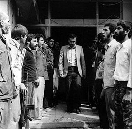 شهید محمد جواد تندگویان از وزارت نفت تا خط مقدم جنگ شهید محمد جواد تندگویان از وزارت نفت تا خط مقدم جنگ