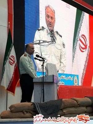 اگرمیگوییم آمریکا هیچ غلطی نمی تواند بکند به واسطه خون شهدا است اگرمیگوییم آمریکا هیچ غلطی نمی تواند بکند به واسطه خون شهدا است