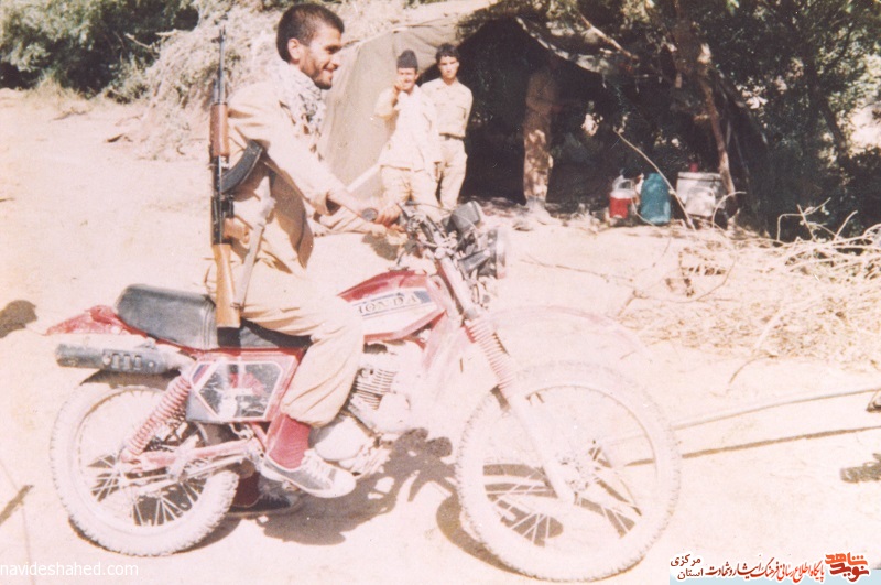 امام خمینی مانند خورشید به روح مرده ما زندگی بخشید / وصیت نامه شهید امام خمینی مانند خورشید به روح مرده ما زندگی بخشید / وصیت نامه شهید