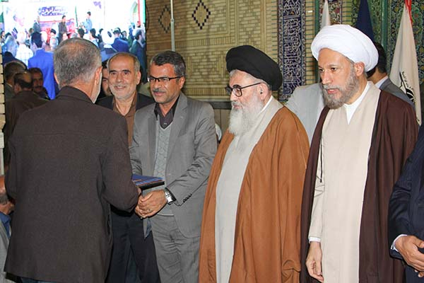 برای استمرار خط انقلاب گزینه ای بهتر از فرهنگ ایثار و شهادت وجود ندارد برای استمرار خط انقلاب گزینه ای بهتر از فرهنگ ایثار و شهادت وجود ندارد