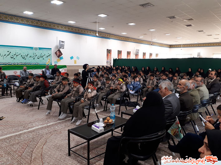شهدا تفسیر عینی آیات قرآنند