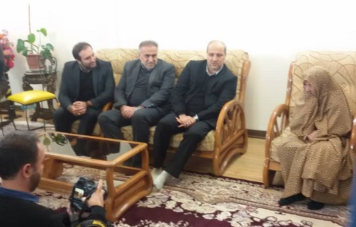 تجلیل از فعالان فضای مجازی، امضاء سه تفاهم نامه همکاری و دیدار با خانواده شهدای پنجم آذر به همراه استاندار گلستان تجلیل از فعالان فضای مجازی، امضاء سه تفاهم نامه همکاری و دیدار با خانواده شهدای پنجم آذر به همراه استاندار گلستان