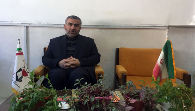 فرزند شهید: بعد ازمن تو مرد خانه هستی! فرزند شهید: بعد ازمن تو مرد خانه هستی!