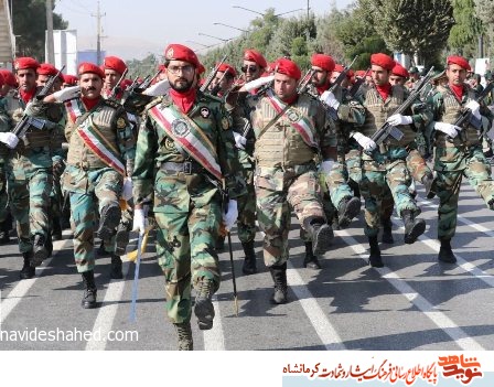 نمایش اقتدار نیروهای مسلح در کرمانشاه