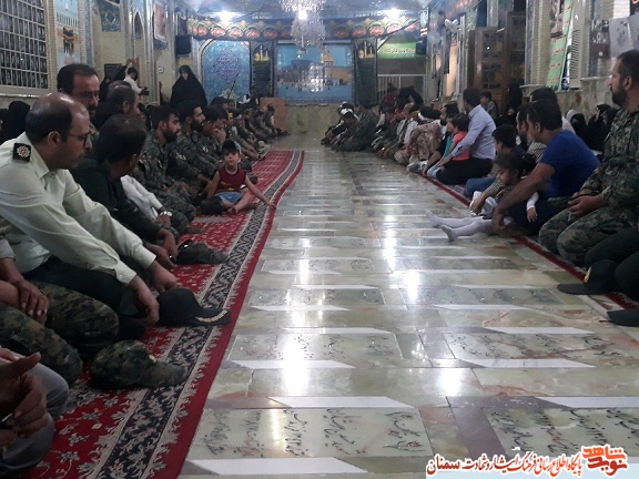 گلباران گلزار شهدای سمنان به مناسبت هفته دفاع مقدس گلباران گلزار شهدای سمنان به مناسبت هفته دفاع مقدس
