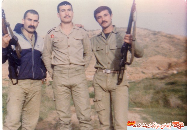 زخم فراق رفیق یا زخم خمپاره از کدامش بگویم زخم فراق رفیق یا زخم خمپاره از کدامش بگویم