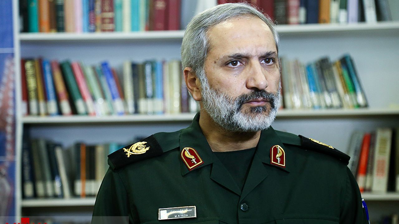 باید از فرهنگ دفاع مقدس برای چهل سال آینده کشور بهره بگیریم باید از فرهنگ دفاع مقدس برای چهل سال آینده کشور بهره بگیریم
