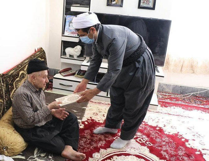 دیدار مسئولان بوکانی با خانواده شهید و جانباز 60 درصدی به مناسبت سال جدید