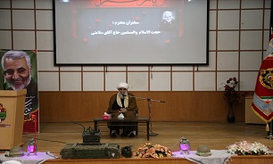 سردار سلیمانی با اطاعت از ولایتفقیه به مقام قرب الهی رسید سردار سلیمانی با اطاعت از ولایتفقیه به مقام قرب الهی رسید