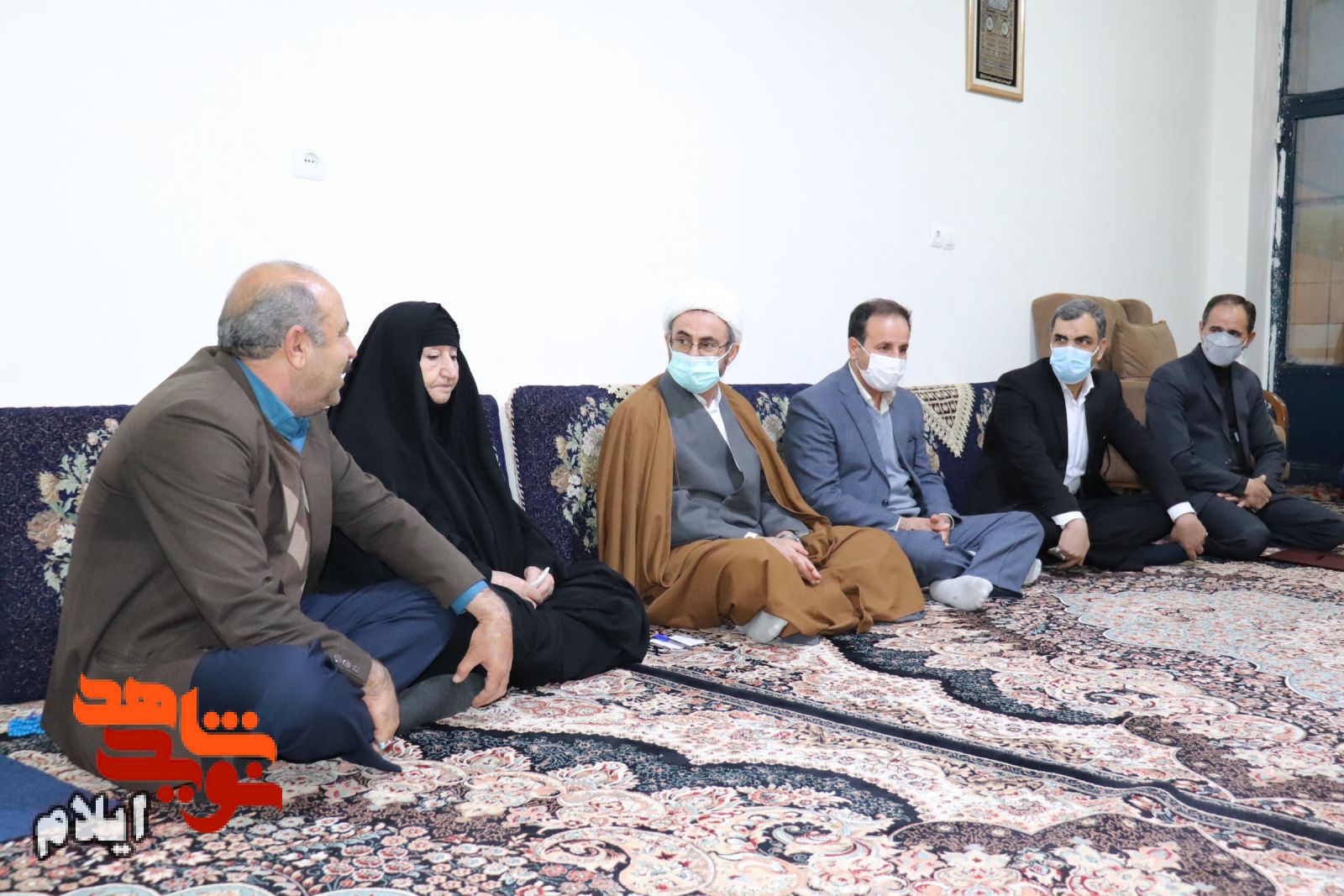باید در مسیری که شهدا برای ما ترسیم کرده اند، حرکت نماییم