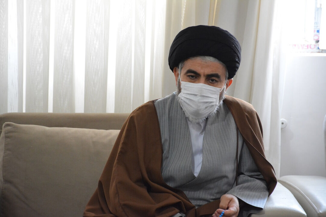 امام جمعه ارومیه: شهدا در روز قیامت نخستین شافعان والدین خود هستند امام جمعه ارومیه: شهدا در روز قیامت نخستین شافعان والدین خود هستند