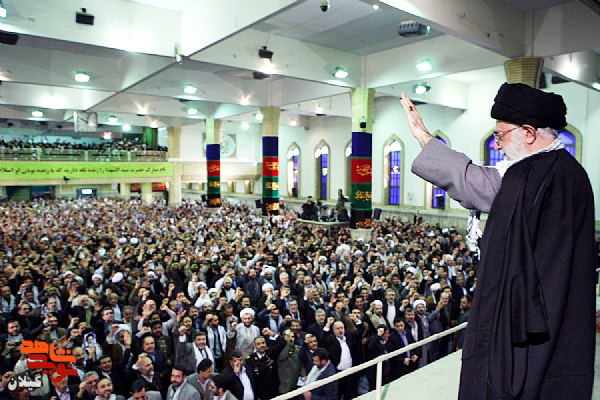 فرزند میرزاییم؛ فیلم همخوانی مردم گیلان در دیدار با رهبر انقلاب