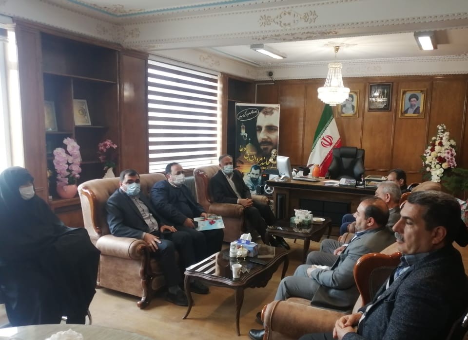 نقش میاندوآب در دفاع مقدس بسیار برجسته است نقش میاندوآب در دفاع مقدس بسیار برجسته است