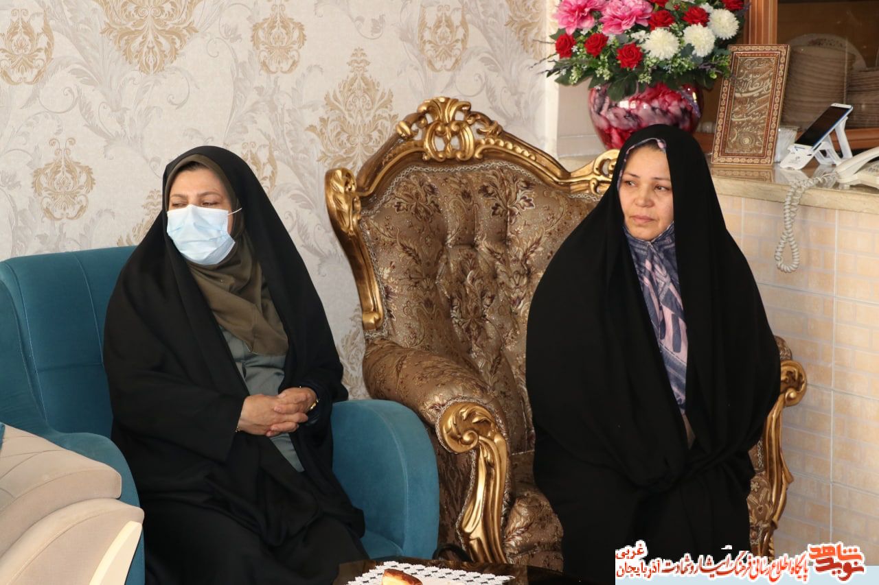 گزارش تصویری/دیدار با خانواده های شهید معظم «صمد حاجیلو» و جانبار گرانقدر «بیت الله رستمی»