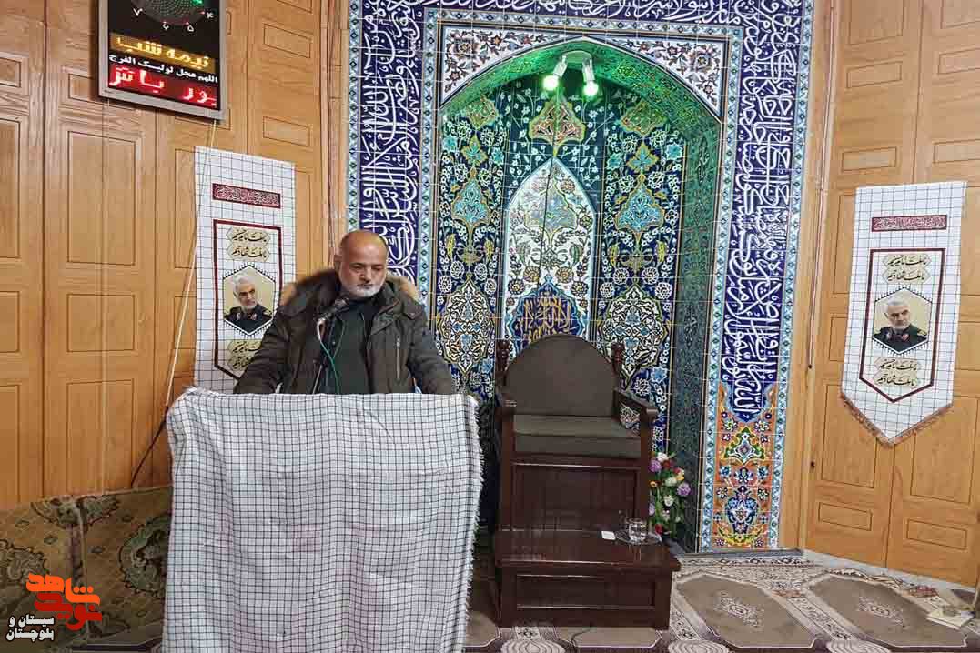 جلسه جهاد تببین و روایتگری به مناسبت عملیات آزاد سازی 120 سرباز وظیفه در زاهدان برگزار شد