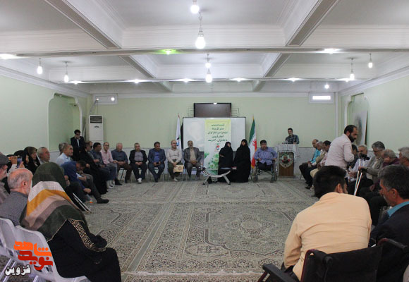 نشست مدیرکل بنیاد استان قزوین با جانبازان ۷۰ درصد در قاب تصاویر
