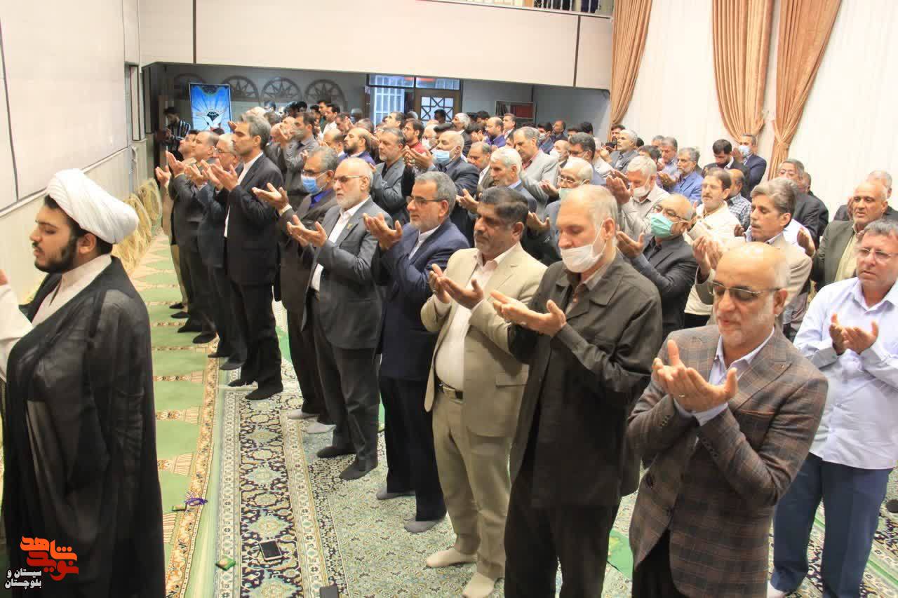 محفل انس با قرآن کریم در محل حسینیه شهدای شهرستان زاهدان برگزار شد