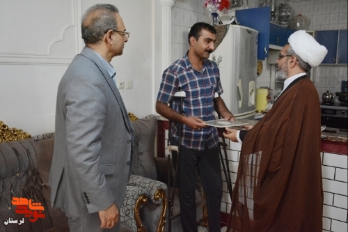 دیدار مدیرکل بنیاد شهید لرستان با جانبازان خرم آباد «رضا سبزی و مهران مریدی»