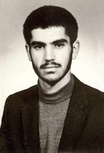 دانشجوی دوره دکترای دندانپزشکی در جبهه