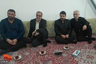 حضور مدیرکل بنیاد مازندران در منزل شهید اسحاقی در بهشهر