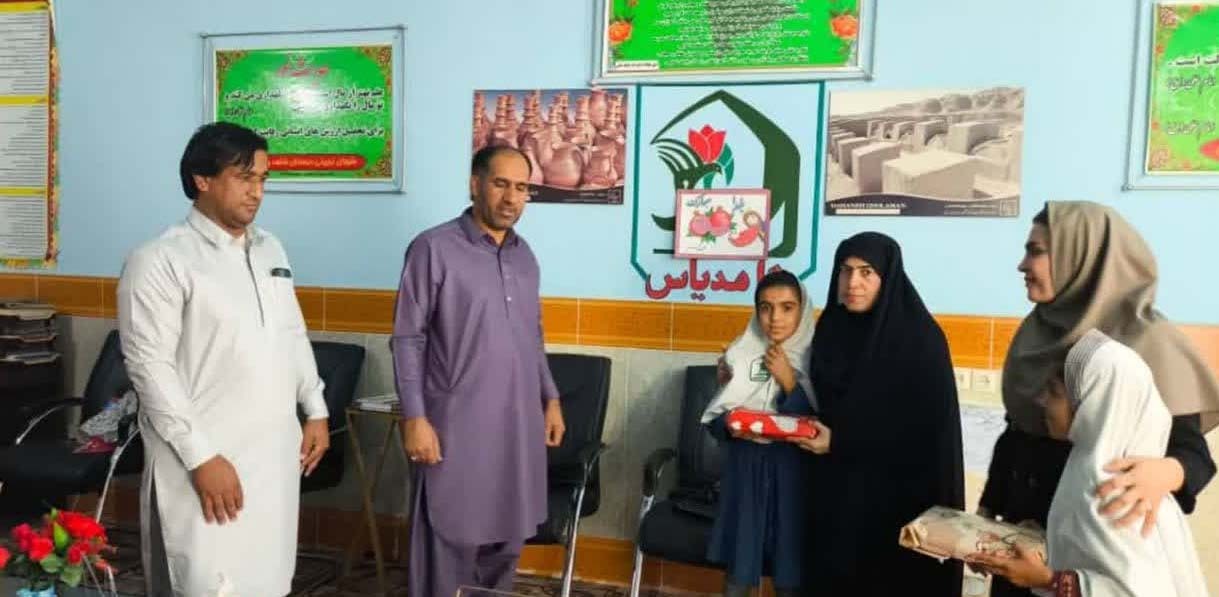 تجلیل از دختران شهید«معظم آسکانی» در شهرستان راسک