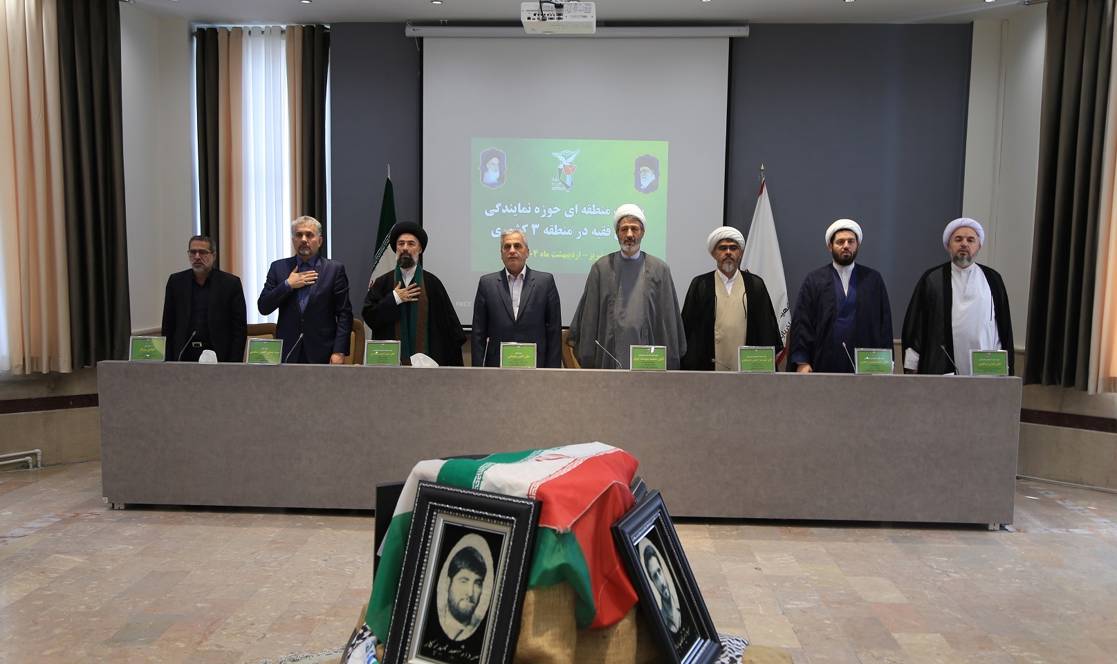 گشایش نشست مدیران کل و مسئولان حوزه‌های نمایندگی ولی فقیه بنیاد شهید منطقه 3 کشور در تبریز