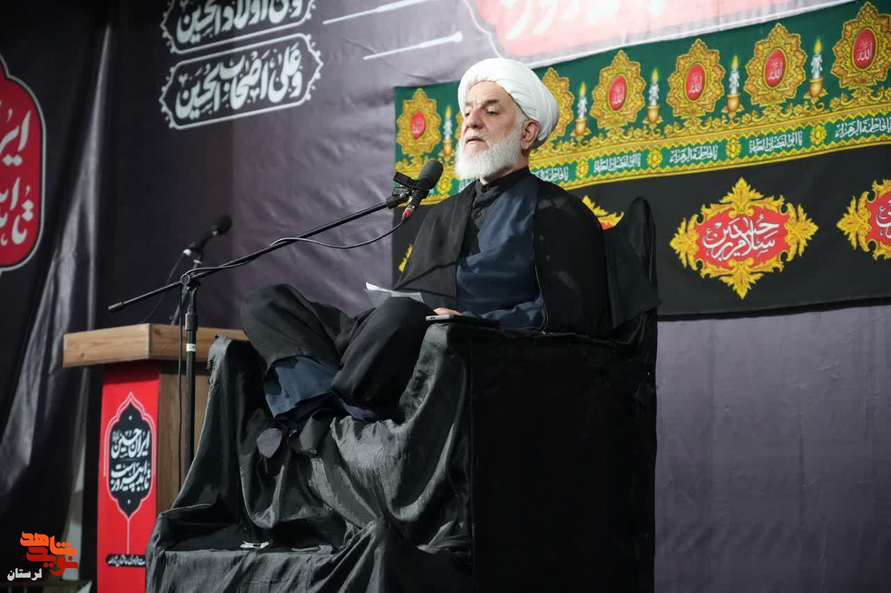 برگزاری مراسم شب هشتم محرم به یاد فرماندهان شهید و شهدای لرستان
