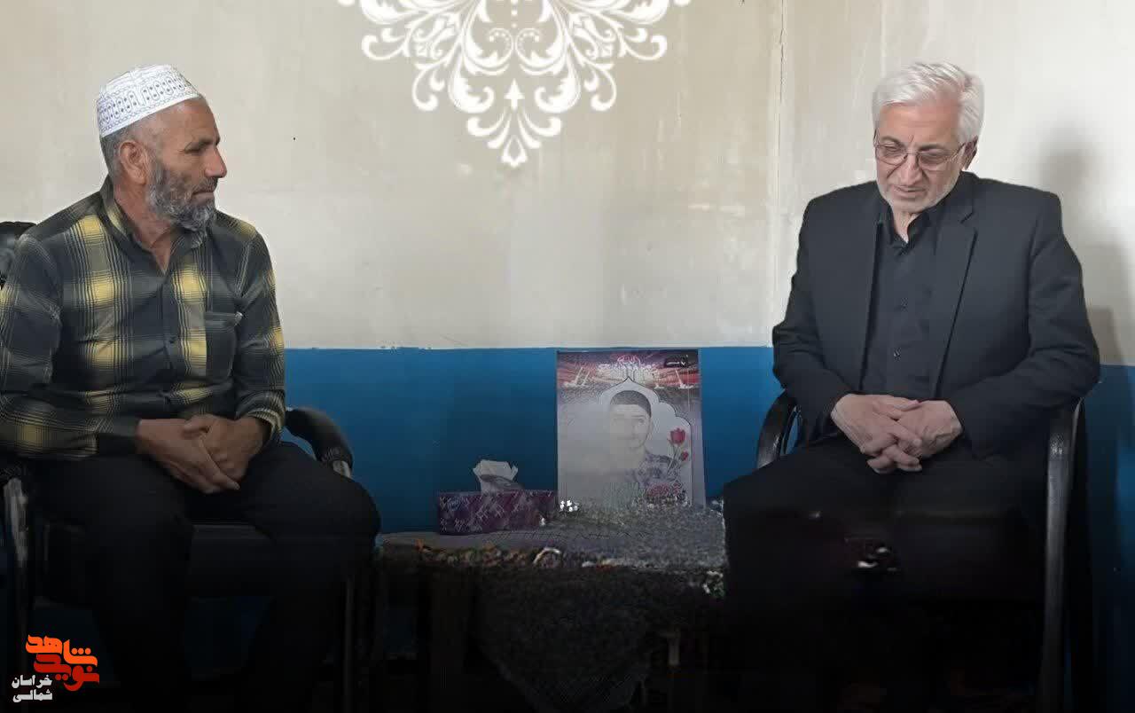 استاندار خراسان شمالی با خانواده شهید «حامد ربانی»، دیدار کرد