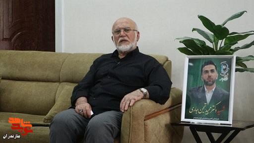 خاطرات/ شهیدی که خانواده اش دستانش را بوسیدند