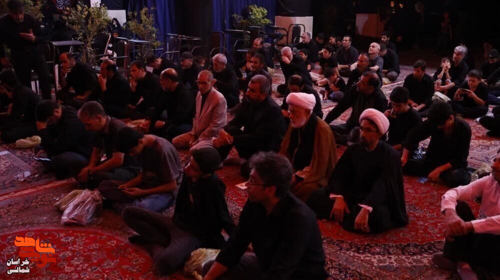 تصاویر/ مقتل‌خوانی نماینده ولی فقیه در خراسان‌شمالی در شب شهادت امام سجاد (ع)