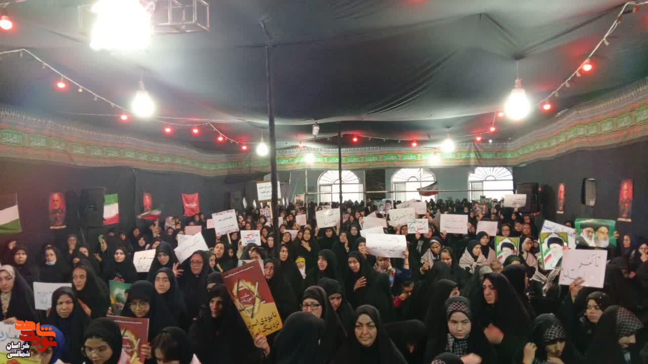 اجتماع باشکوه بانوان زینبیون برگزار شد