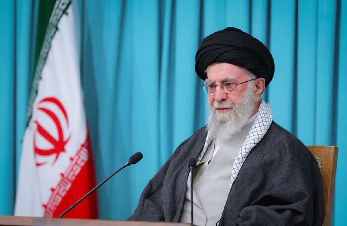 رهبر معظم انقلاب اسلامی: اتحاد ملی ایران، همان اتحاد ملی ۲۳ خرداد است/ مذاکره‌ با دولت آمریکا هیچ کمکی به منافع ملی ما نمی‌کند