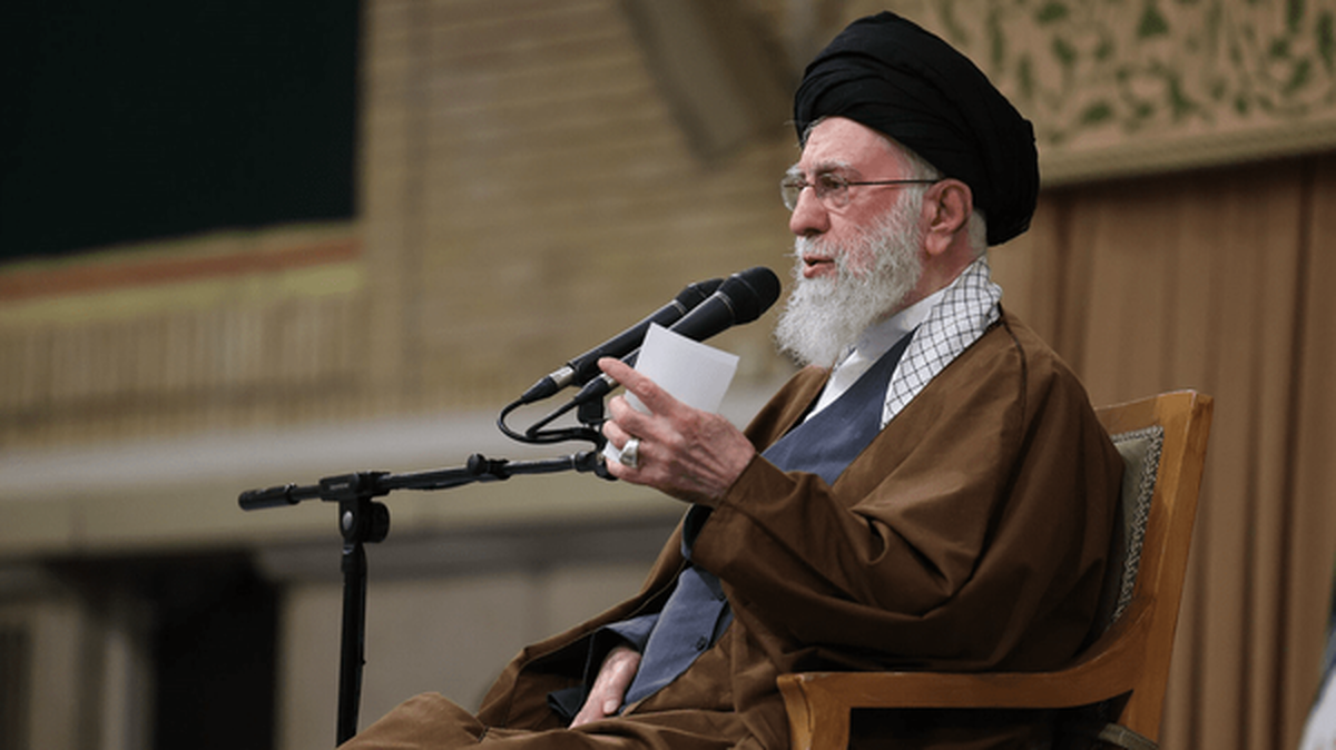 رهبر انقلاب: اختلاف جمهوری اسلامی و آمریکا، ذاتی است و نه تاکتیکی