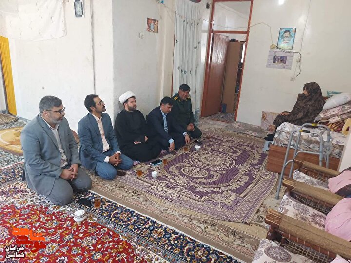 تصاویر/ دیدار با مادرِ تنها شهیدِ مدافع حرم شیروانی