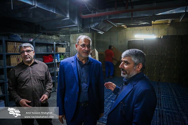 بازدید معاون فرهنگی و آموزشی بنیاد شهید و امور ایثارگران از روند انتقال مرکز اسناد ایثارگران