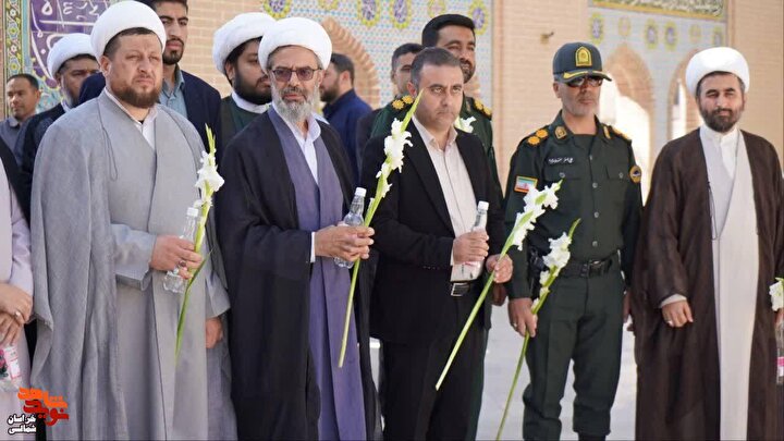 دیدار نماینده ولی فقیه در خراسان شمالی با خانواده شهدا+تصاویر