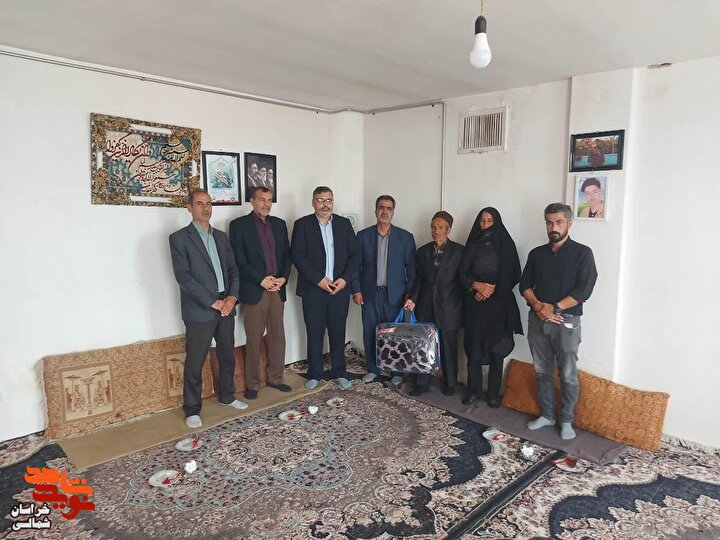 دیدار با خانواده شهدای شهرستان شیروان در هفته تعاون