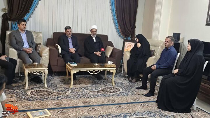 گزارش تصویری/ دیدار نماینده ولی فقیه در استان با خانواده جانباز شهید «قربانعلی...