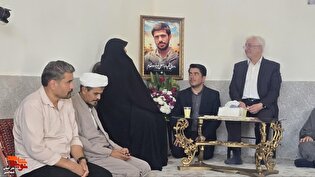شهدا با آگاهی کامل به شوق وصال پروردگار قدم در...