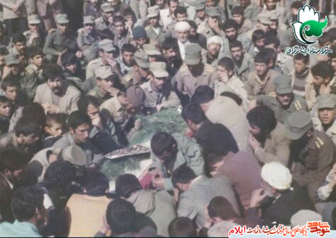 مراسم تشییع شهید علیرضا شیرخانی از شهدای استان ایلام