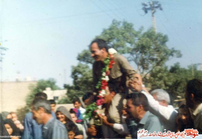 بازگشت از اسارت آزاده سر افراز جواد محمودی