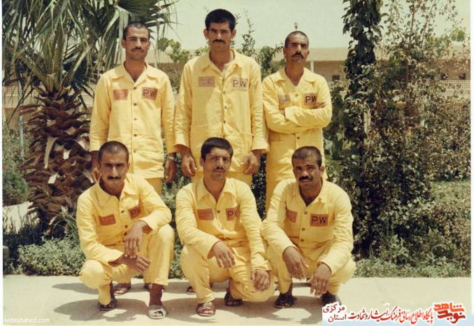 از چپ: ایستاده : علی علیمرادی - رضا روستا - غلامرضا غفاری - نشسته : علا بلوریان - مهدی کاروان - علی مصیب زاده