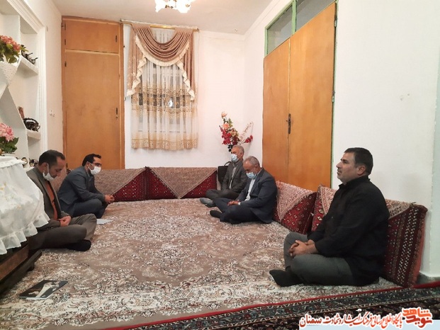دیدار مسئولین بنیاد شهید استان سمنان با جانباز گرانقدر غلامحسین بیرقی - نهم آذرماه ۱۴۰۰ شهر درجزین