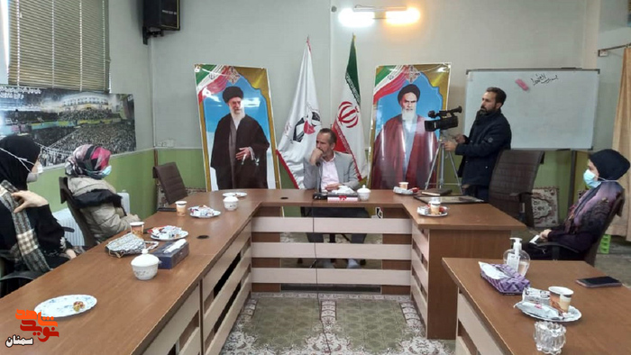 نشست بصیرتی تبیین مکتب حاج قاسم با حضور دکتر نبوی و دانشجویان لبنانی - چهارم دیماه ۱۴۰۰ بنیاد شهید شهرستان سمنان